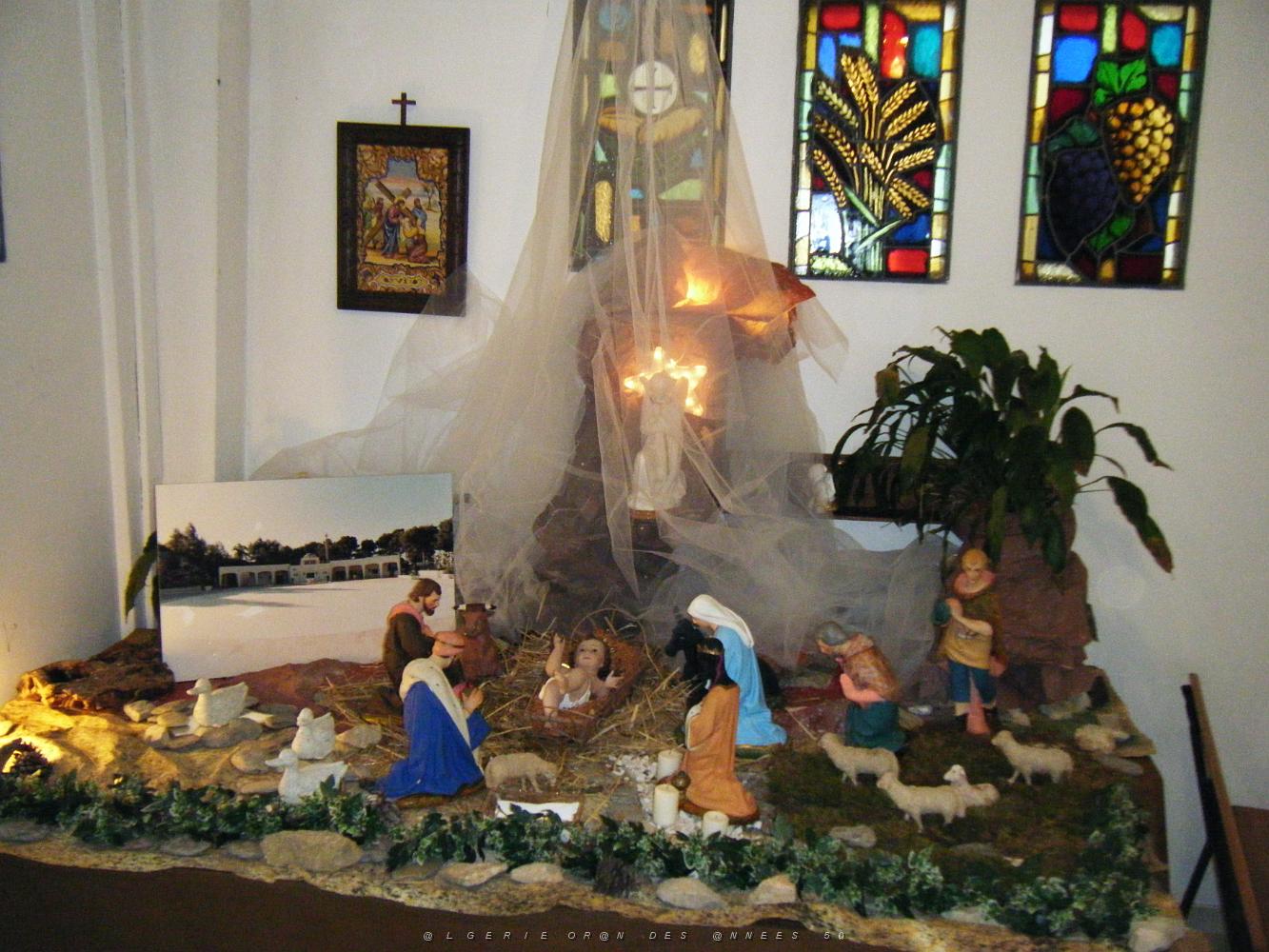 CRECHE DE NOEL 2012 A SANTA CRUZ NIMES  (5).JPG